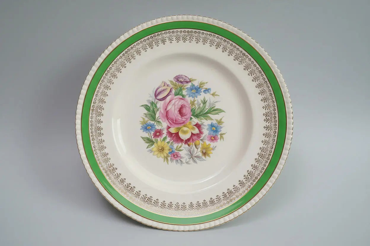 Vintage Royal Ascot Cardinal Green Plate – Mid-Century English Floral, c. 1940s–1950s Royal Ascot