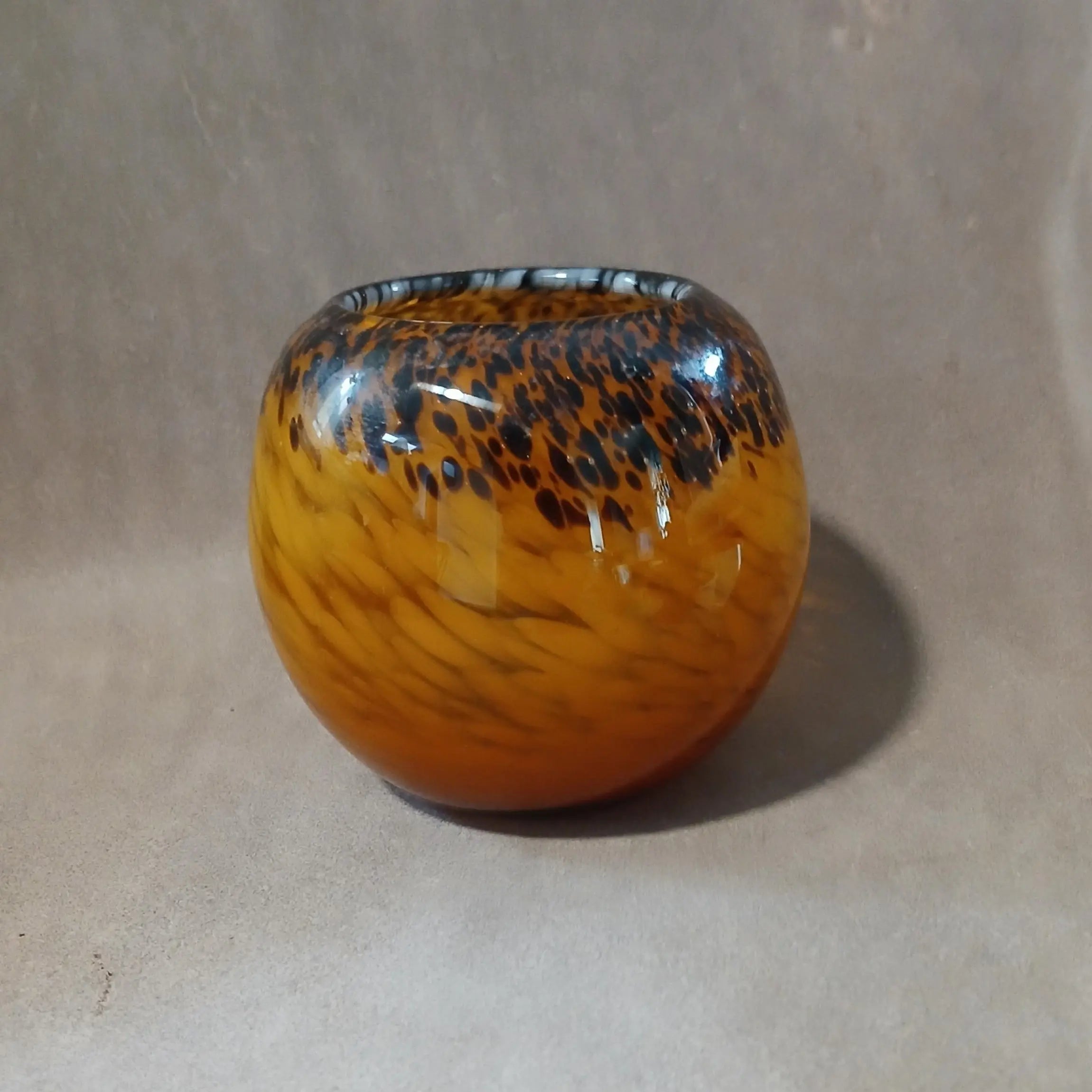 Vintage Mid-Century Hand-Blown Art Glass Bowl – Tortoiseshell Amber & Brown, c. 1950s–1960s Vintage Craze