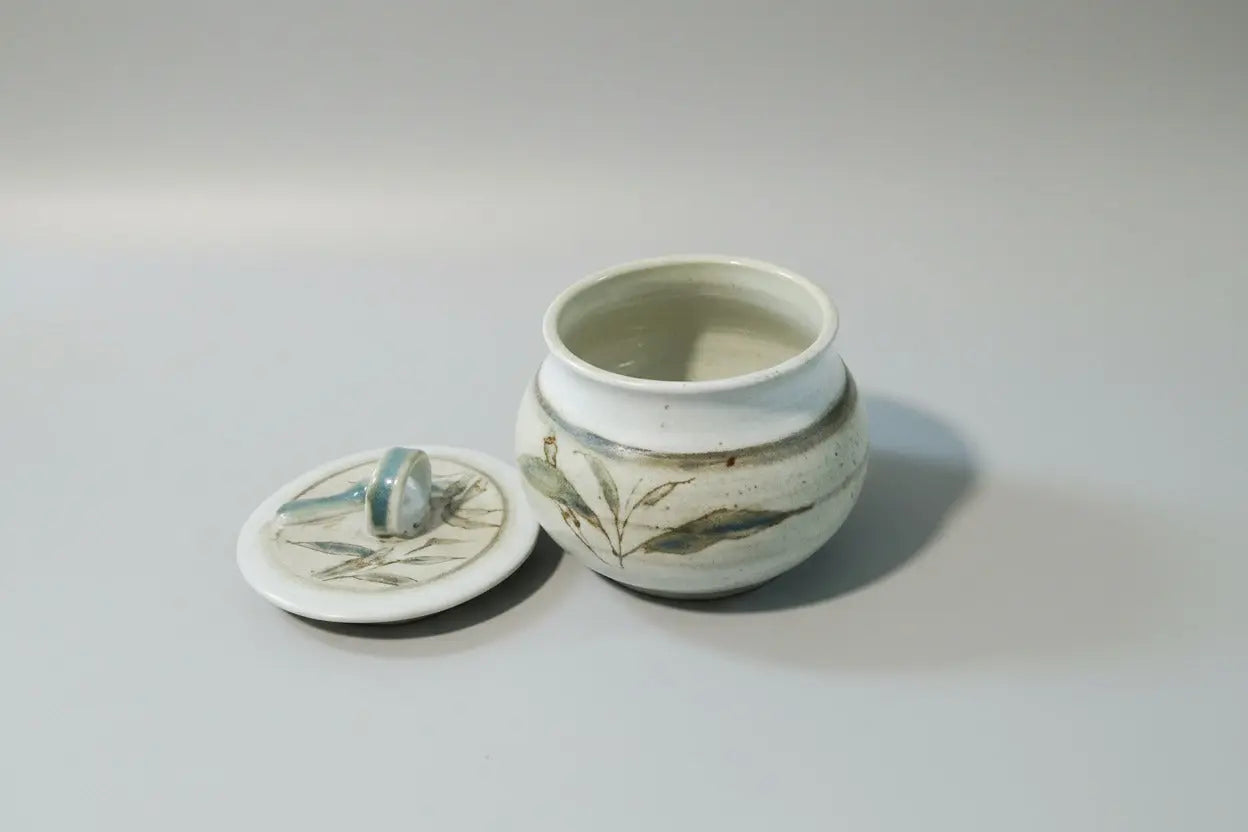 Vintage Studio Pottery Canister Jar – Phyllis Noel, Penticton BC, 1983 Phyllis Noel