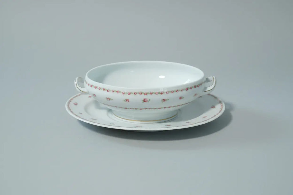 Victoria Austria Porcelain Gravy Boat & Drip Tray – Pink Rosebud, c.1891–1918 | Schmidt & Co. Porzellanfabrik Victoria Schmidt & Company