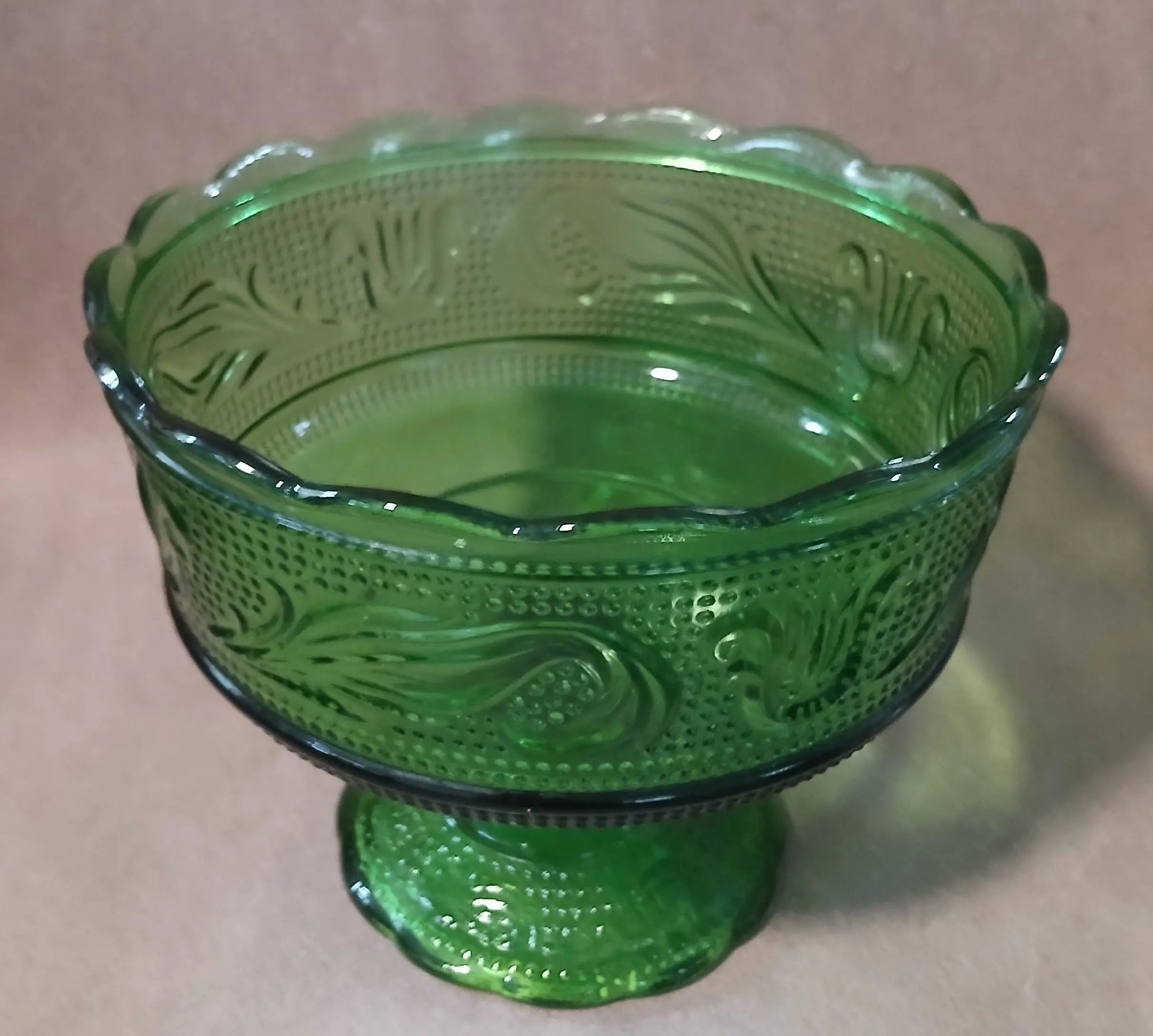 E.O. Brody Emerald Green Pedestal Compote – Swirl Pattern, 1950s–1960s Cleveland Glass E.O. Brody Company