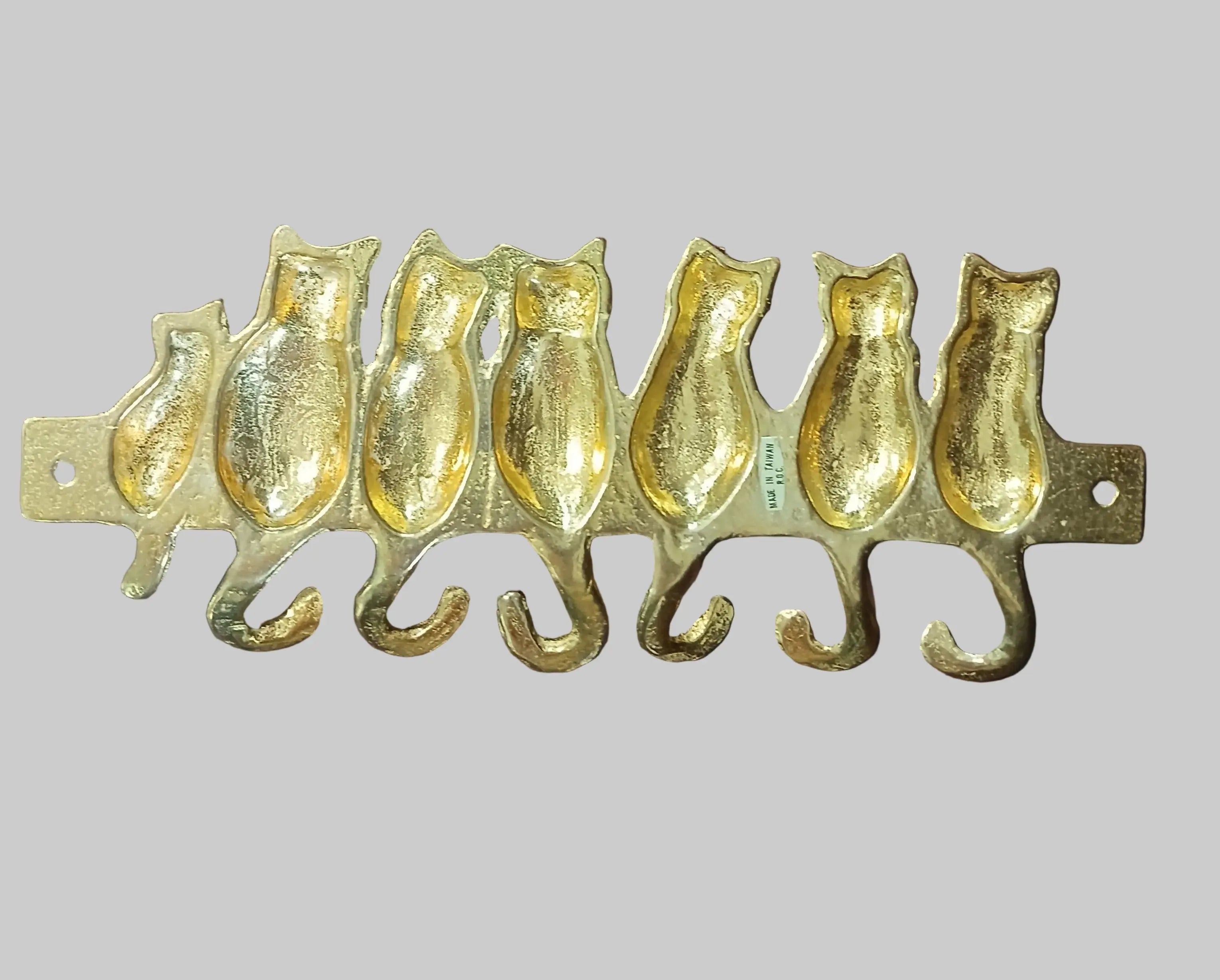 Vintage Solid Brass Cat Hook Rack – 7 Feline Figures, 1980s Taiwanese Craftsmanship Taiwan