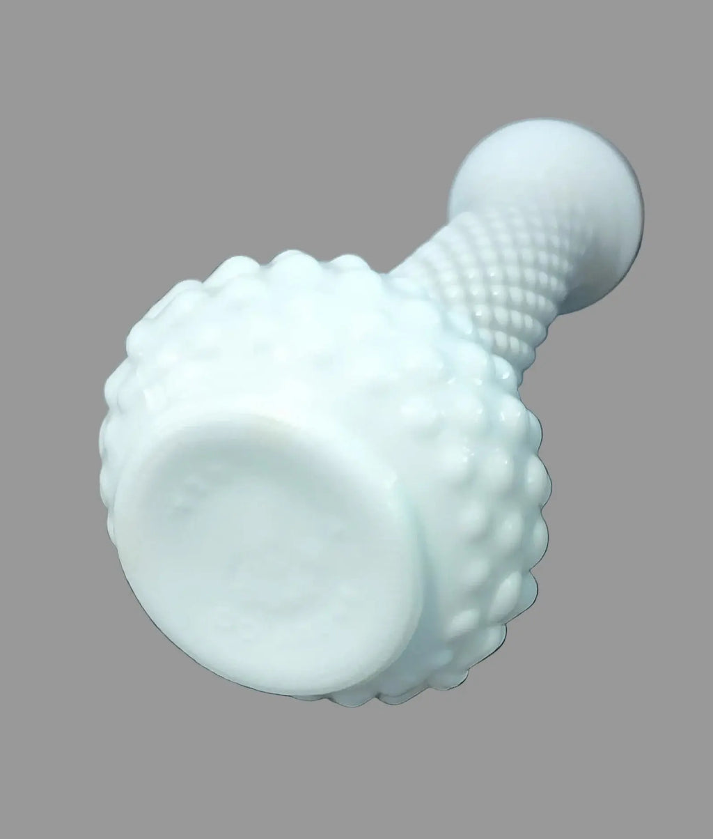 E.O. Brody Co. Hobnail Milk Glass Bud Vase – Vintage American Glassware, 1940s–1960s E.O. Brody Co.