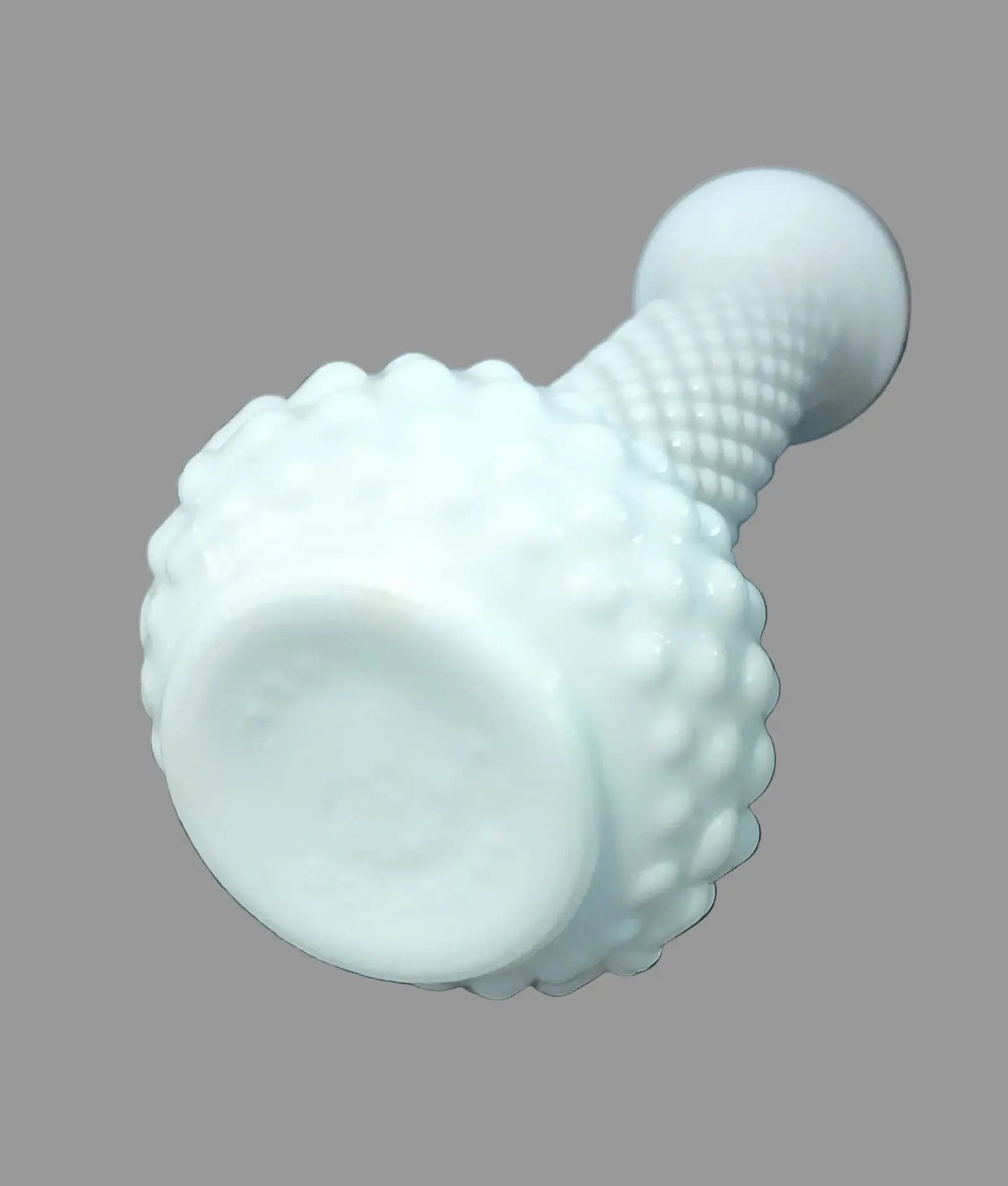 E.O. Brody Co. Hobnail Milk Glass Bud Vase – Vintage American Glassware, 1940s–1960s E.O. Brody Co.