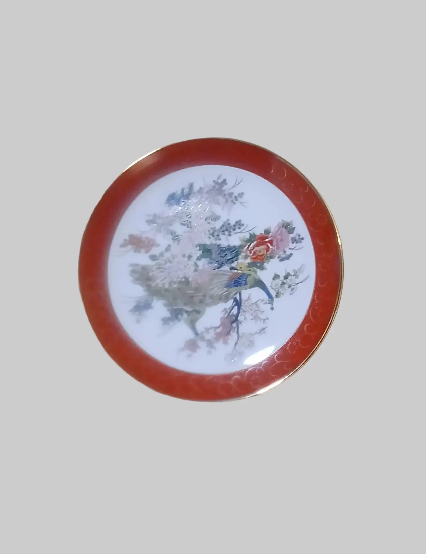 Fuji Quality Satsuma-Style Porcelain Decorative Plate – Peacocks & Florals, Japan, 1940s–1950s Fuji Quality