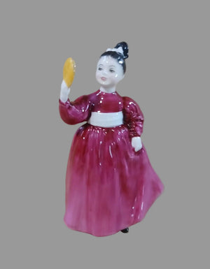 Royal Doulton Vanity Girl Porcelain Figurine HN 2475 – Peggy Davies