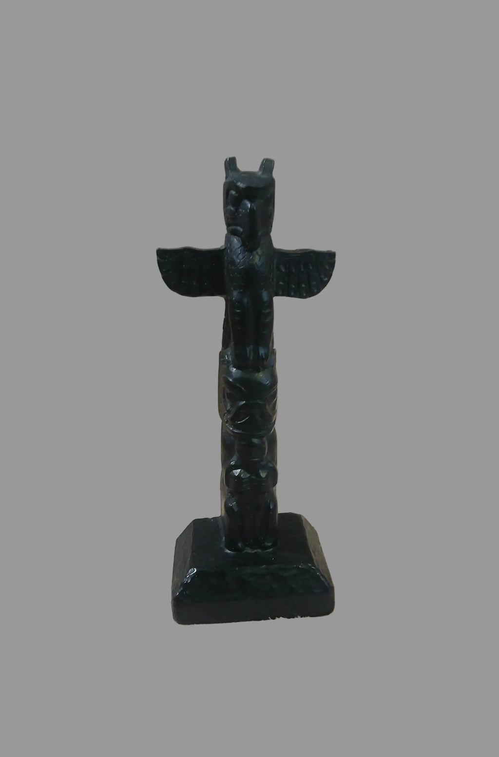 Boma Canada Totem Pole Figurine — Vintage Indigenous Thunderbird Argilite-Style Resin Vintage Craze