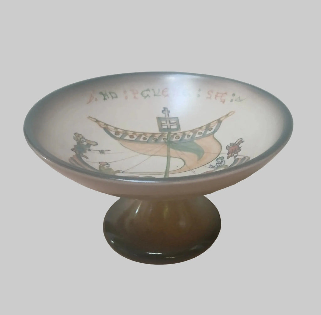 Rare Signed Giricke French Art Pottery Compote | Bayeux Tapestry ‘Navigio Mare’ | 1950s–70s Vintage Craze